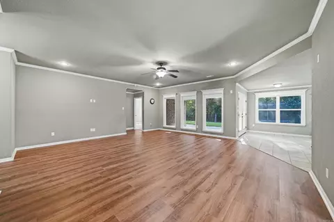 Living - 3015 Gladstone Dr, Conway, AR 72032 photo 2 of 7