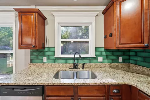 Kitchen - 3015 Gladstone Dr, Conway, AR 72032 photo 3 of 4