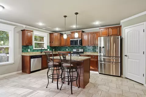 Kitchen - 3015 Gladstone Dr, Conway, AR 72032 photo 2 of 4