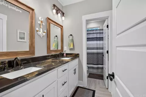 Bath - 13040 Avilla Hills Cv, Alexander, AR 72002 photo 1 of 1