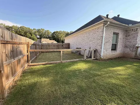 Exterior - 222 Heather Loop, Beebe, AR 72012 photo 4 of 7