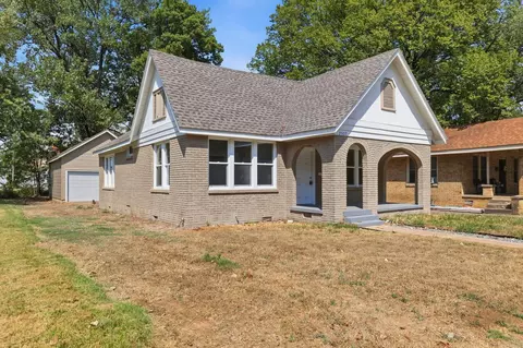 2307 E 2nd St, North Little Rock, AR 72114
