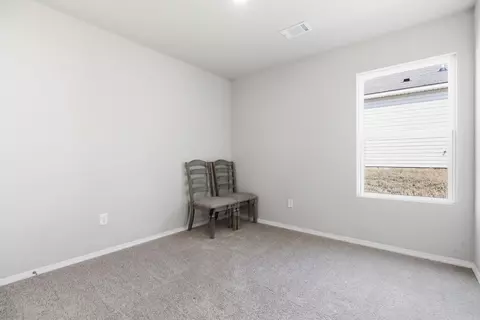Bedroom - 1280 Meadows Dr, Benton, AR 72019 photo 6 of 9