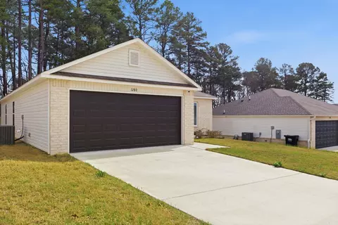 Exterior - 1280 Meadows Dr, Benton, AR 72019 photo 7 of 8