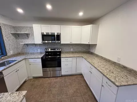 Kitchen - 1014 E Sevier St, Benton, AR 72015 photo 2 of 3
