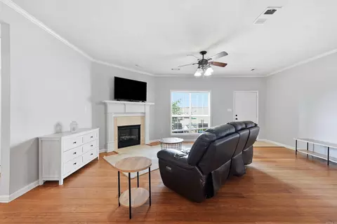 Living - 11 Alfred Cv, Conway, AR 72034 photo 1 of 4