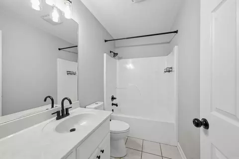 Bath - 11 Alfred Cv, Conway, AR 72034 photo 1 of 6