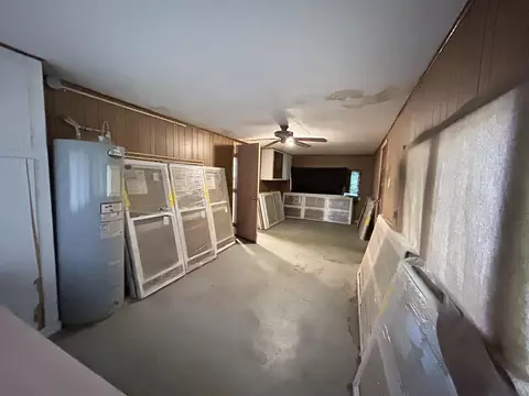 Entry Way - 673681 Ash Flat Dr, Ash Flat, AR 72513 photo 2 of 2