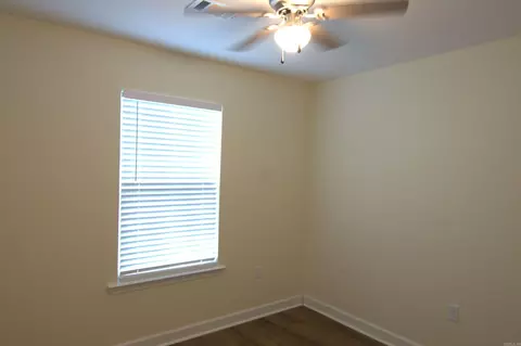 Bedroom - 219 Washington St, Lonoke, AR 72086 photo 2 of 3