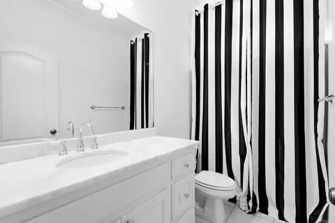 Bath - 7528 Worth Ave, Benton, AR 72019 photo 6 of 6