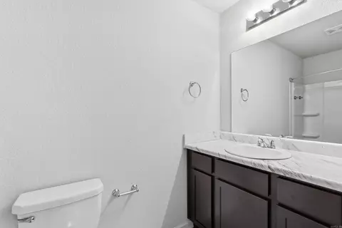 Bath - 8 Harvest Ln, Conway, AR 72032 photo 3 of 3