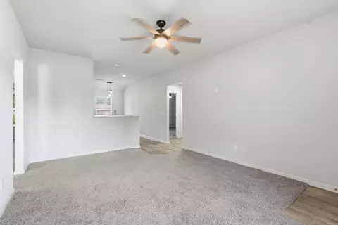 Living - 8 Harvest Ln, Conway, AR 72032 photo 1 of 3