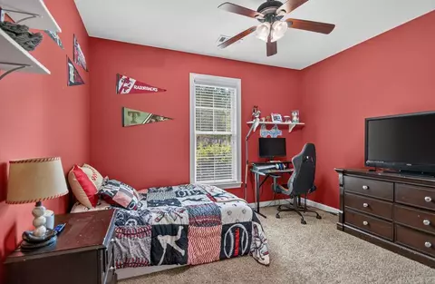 Bedroom - 2012 Hickory Dr, Bryant, AR 72019 photo 3 of 5