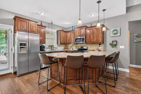 Kitchen - 2012 Hickory Dr, Bryant, AR 72019 photo 2 of 3