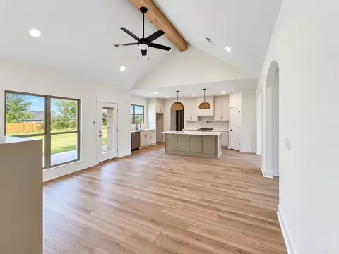 Living - 10 Crescent Cv, Ward, AR 72176 photo 1 of 2