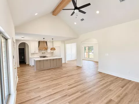 Living - 20 Crescent Cv, Ward, AR 72176 photo 2 of 3