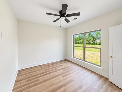 Bedroom - 20 Crescent Cv, Ward, AR 72176 photo 3 of 4