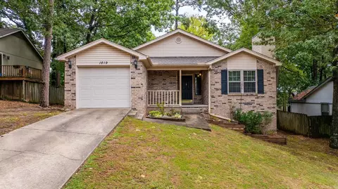 1819 Mesquite Cir, Little Rock, AR 72211