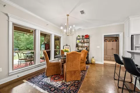 Dining - 26 Gloria Dr, Greenbrier, AR 72058 photo 2 of 2