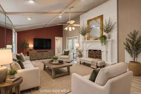 Living - 8901 Dawn Dr, Mabelvale, AR 72103 photo 2 of 5