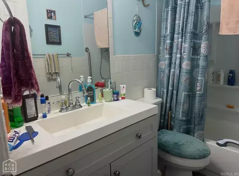 Bath - 165 Poplar St, Piggott, AR 72454 photo 2 of 2