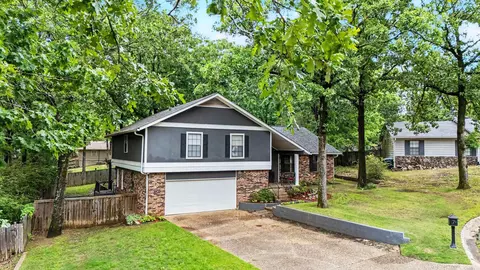 7 Amber Ct, Little Rock, AR 72212