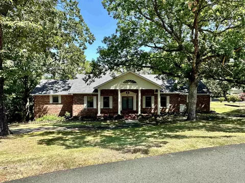 191 Taylor Pl, Hot Springs, AR 71901