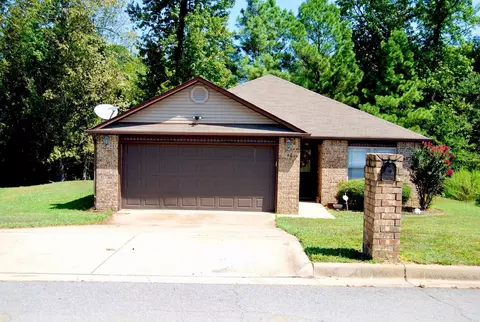 42 Bracey Cir, Little Rock, AR 72204