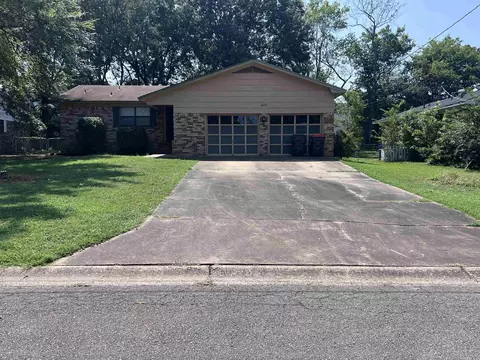407 N Joplin Pl, Russellville, AR 72801