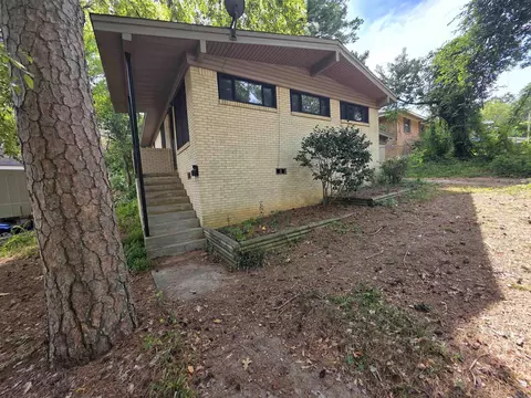 19 Woodcliff Cir, Little Rock, AR 72204