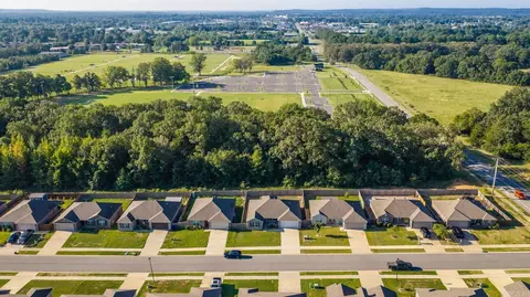 View/Area - 1035 Okeefe Ave, Conway, AR 72032 photo 2 of 7