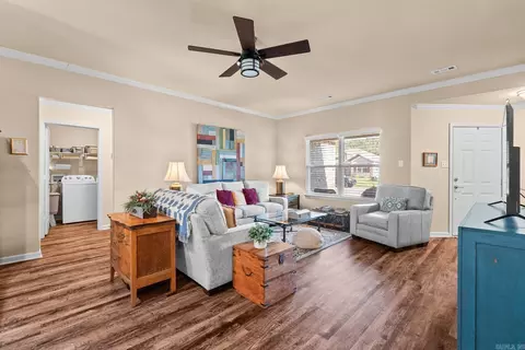 Living - 1035 Okeefe Ave, Conway, AR 72032 photo 2 of 3