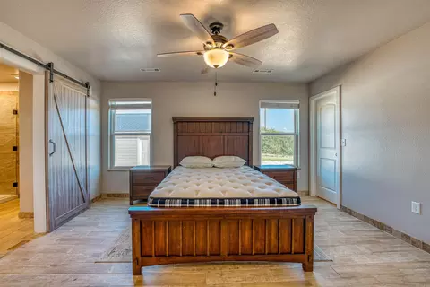 Bedroom - 1779 S Nc 1600, Compton, AR 72624 photo 1 of 2