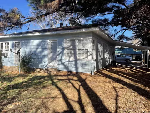 1107 Reynolds St, Clarksville, AR 72830