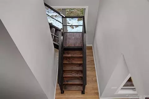 Entry Way - 5 Sowbug Cir, Cotter, AR 72626 photo 1 of 3