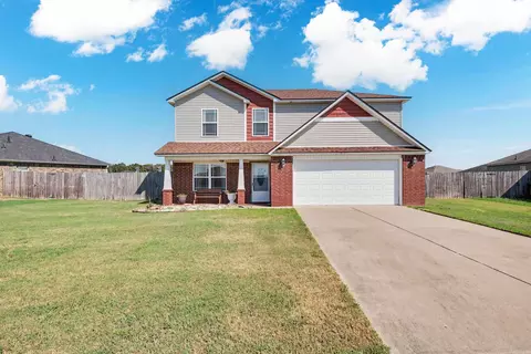 801 Anemone Dr, North Little Rock, AR 72117