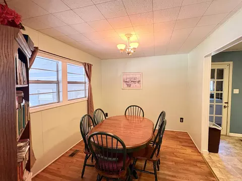Dining - 707 N Cedar St, Searcy, AR 72143 photo 1 of 1