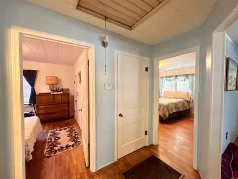 Entry Way - 707 N Cedar St, Searcy, AR 72143 photo 2 of 2