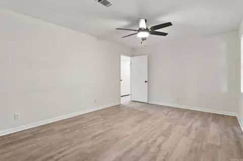 Bedroom - 12 Juniper Pl, Searcy, AR 72143 photo 3 of 4