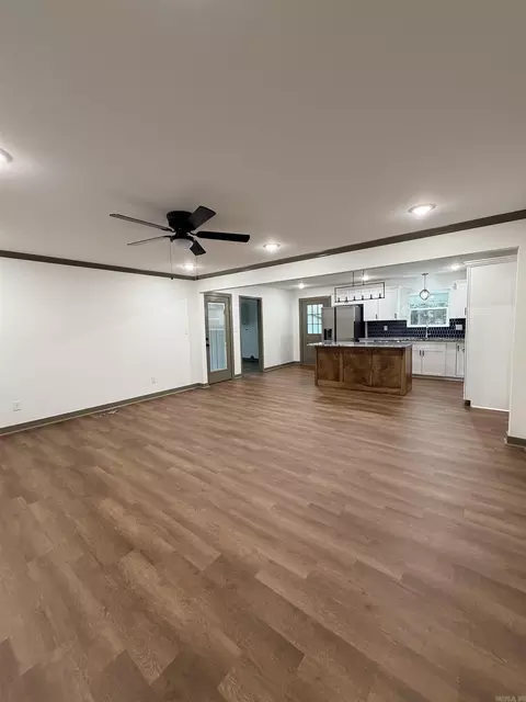 Living - 120 Brookhaven Rd, Searcy, AR 72143 photo 1 of 1