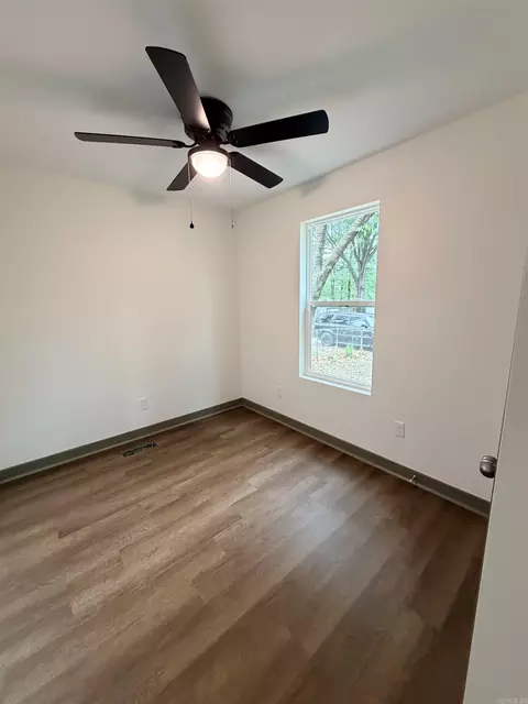 Bedroom - 120 Brookhaven Rd, Searcy, AR 72143 photo 2 of 3