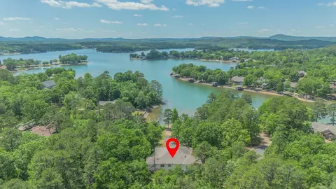7 Resplandor Ct, Hot Springs Village, AR 71909