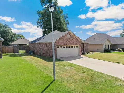 Exterior - 1490 Norbert Cir, Conway, AR 72034 photo 5 of 6