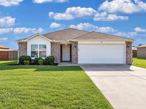 19 Heelstone Dr, Cabot, AR 72023