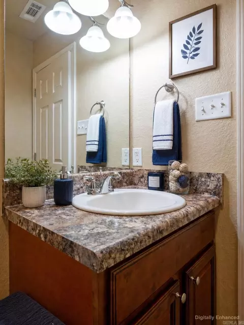 Bath - 19 Heelstone Dr, Cabot, AR 72023 photo 6 of 10