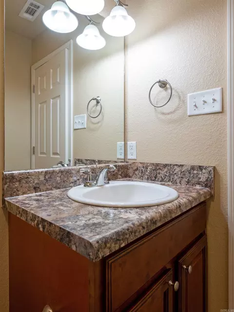 Bath - 19 Heelstone Dr, Cabot, AR 72023 photo 10 of 10