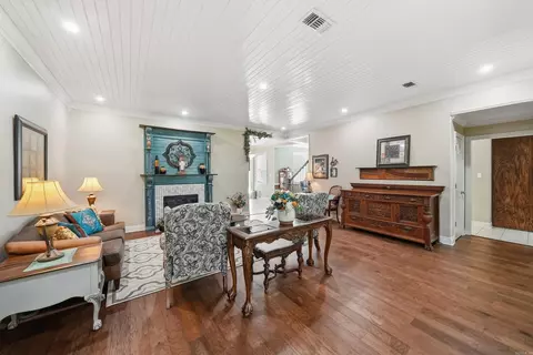 Living - 309 S Pine St, Cabot, AR 72023 photo 1 of 2