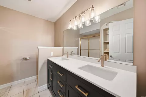 Bath - 309 S Pine St, Cabot, AR 72023 photo 6 of 7