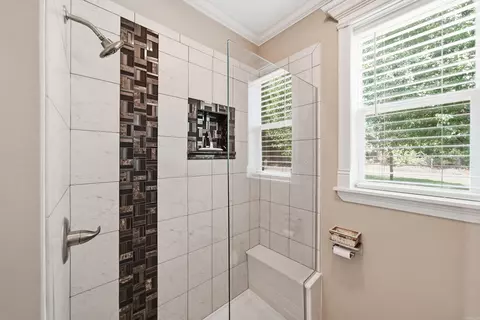 Bath - 309 S Pine St, Cabot, AR 72023 photo 4 of 7