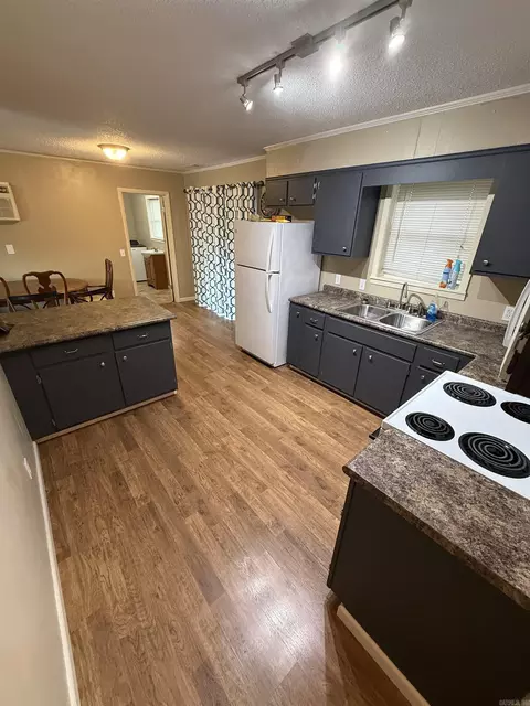 Kitchen - 105 E Moore St, Tuckerman, AR 72473 photo 3 of 3